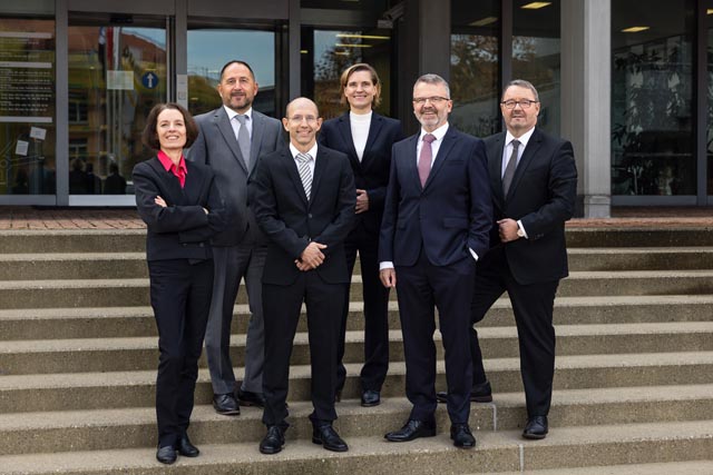 Neue Justizleitung der Aargauer Gerichte ab 1. Januar: Brigitte Peterhans, Peter Thurnherr, Lukas Cotti (Vizepräsident), Verena Lauber (Generalsekretärin), Viktor Egloff (Präsident), Christian Märki (v.l.). Foto: zVg