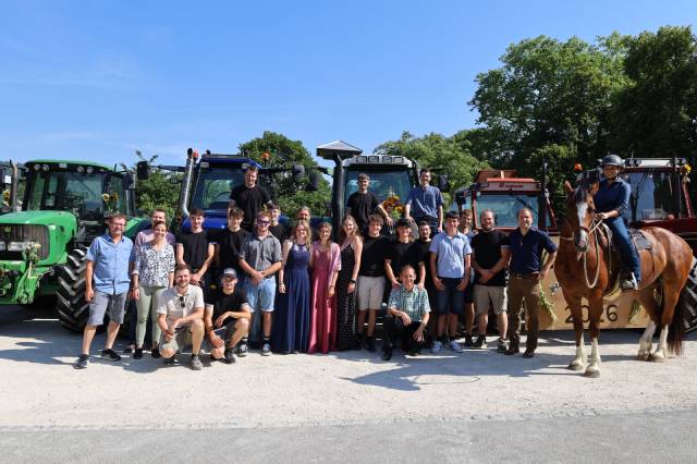 18 neue Landwirtinnen und Landwirte am Ebenrain. Foto: zVg 