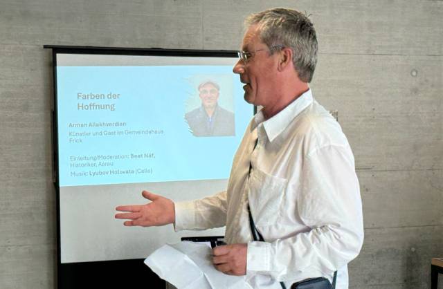 Professor Beat Näf moderierte die Veranstaltung und und gestaltete eine Einführung. Foto: zVg
