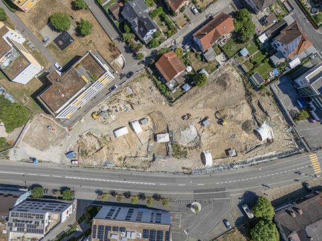 Drohnenaufnahme der Ausgrabungsfläche an der Zürcherstrasse in Windisch Mitte Juni, kurz vor Abschluss. Foto: Kantonsarchäologie, © Kanton Aargau