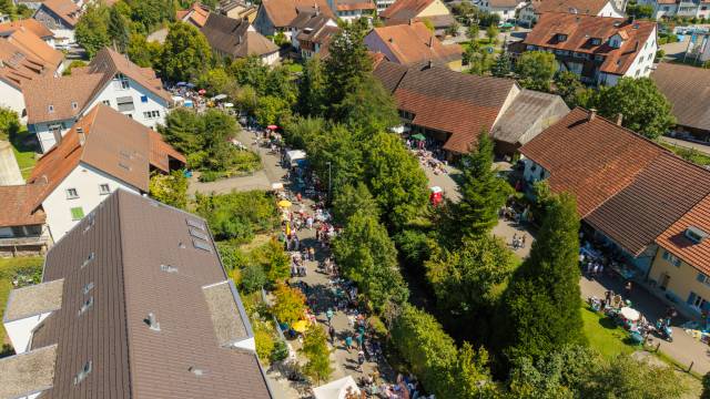 Am Sonntag, 6. September, laden mehr als 100 Flohmarktstände in Gipf-Oberfrick zum Stöbern und Entdecken ein.