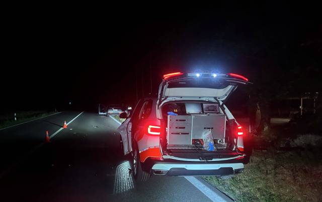 Ausgerechnet ein Polizeiwagen wurde von einer betrunkenen Autofahrerin bei Wohlenschwil beschädigt – kurz zuvor hatte sich bereits in Kleindöttingen ein Unfall unter Alkoholeinfluss ereignet.