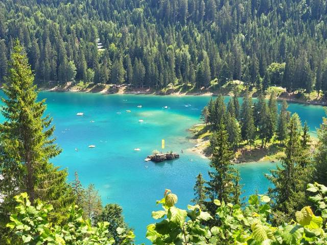 Der idyllische Caumasee